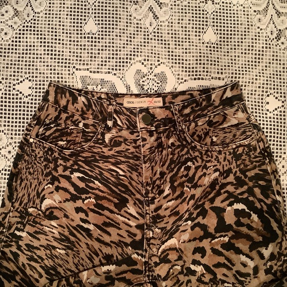 ASOS denim Ritson rigid mom jeans leopard print - Picture 4 of 5